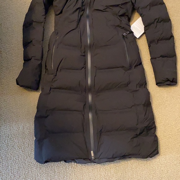 Lululemon Winter Jacket - Picture 5 of 6